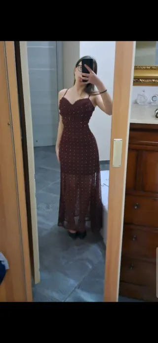 Vestito nuovo con cartellino