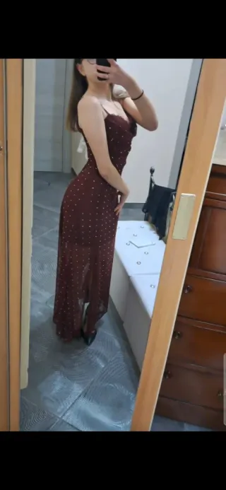 Vestito nuovo con cartellino