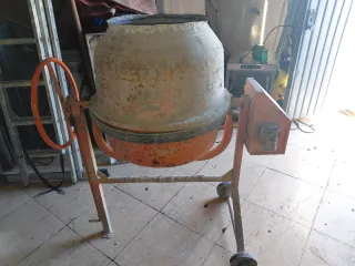 Hormigonera 150L