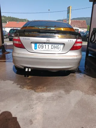 Mercedes-Benz Clase C 2005