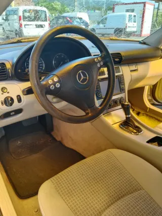 Mercedes-Benz Clase C 2005