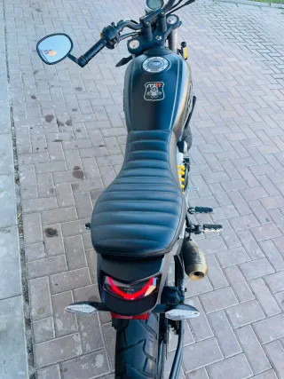 Moto MITT Scrambler 125cc Negra