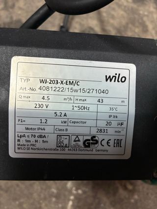 Bomba de agua Wilo con presostato