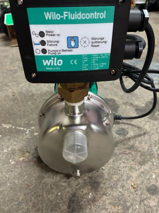 Bomba de agua Wilo con presostato
