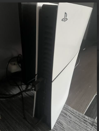 Consola PS5 con 2 mandos