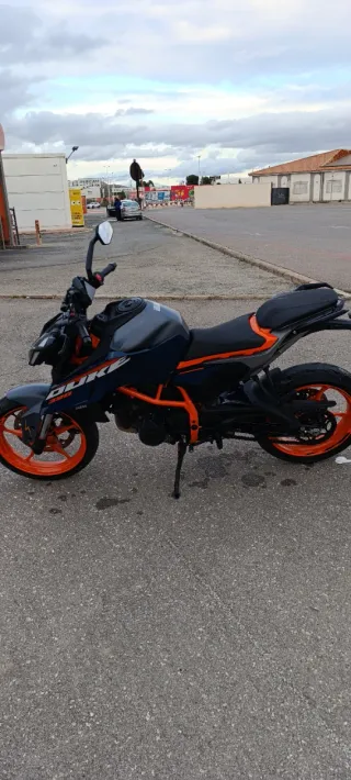 KTM Duke 390 2024