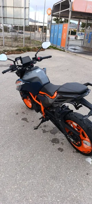 KTM Duke 390 2024