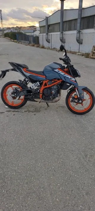 KTM Duke 390 2024