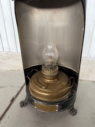 Lámpara de aceite antigua