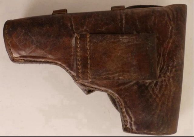 Guerra Civil Española. Funda de pistola, mandos.
