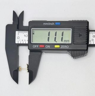 Pendiente Osos de oro de 18k, 0.47 g.