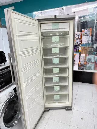 Congelador Vertical 8 Cajón con garantía