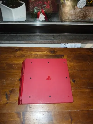 PS4 Pro Edizione Limitata Spiderman Completa