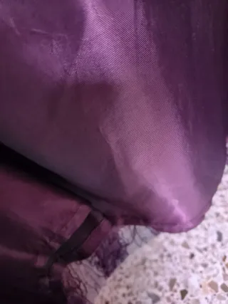 Blusa elegante morada y gris