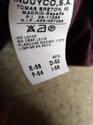 Blusa elegante morada y gris