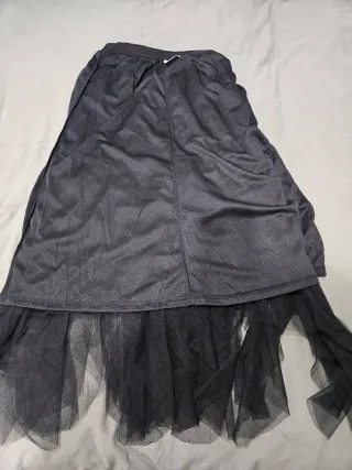 Falda de tul gris