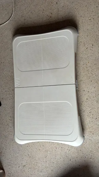 Tavola Wii Fit + Custodia + Gioco