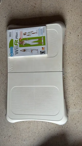 Tavola Wii Fit + Custodia + Gioco
