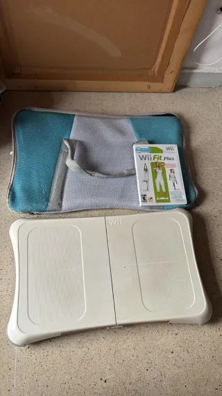 Tavola Wii Fit + Custodia + Gioco
