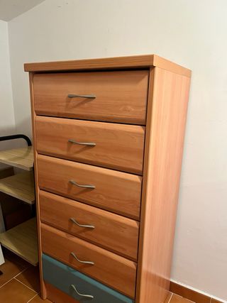 Cómoda alta de madera, 6 cajones