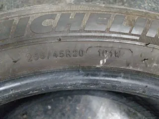 (P96) 255.45.20.101w michelin