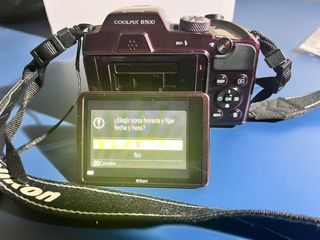 Cámara Nikon Coolpix B500 Morado