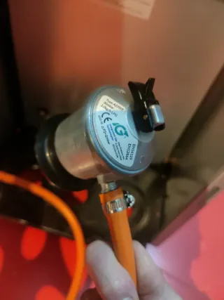 Estufa de gas Orbegozo  Modelo HBF100