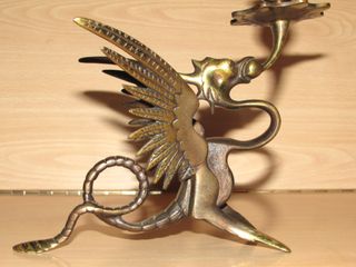 Candelabro dragón fénix estilo gótico medieval