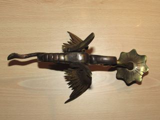 Candelabro dragón fénix estilo gótico medieval