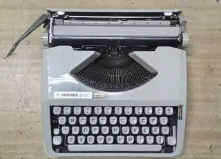 Máquina de escribir Hermes