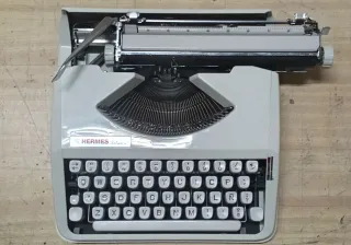 Máquina de escribir Hermes