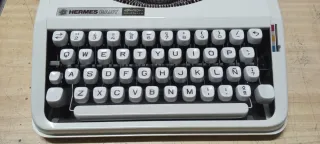 Máquina de escribir Hermes
