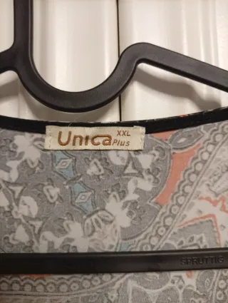 Camiseta Unica multicolor con estampado