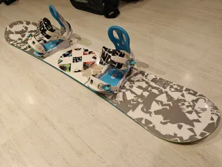 Tabla Snow 149cm + Fijaciones + Botas + Casco