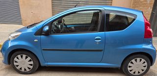 Peugeot 107 2006 Motor Toyota gasolina. 4,5 l/100