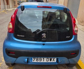 Peugeot 107 2006 Motor Toyota gasolina. 4,5 l/100