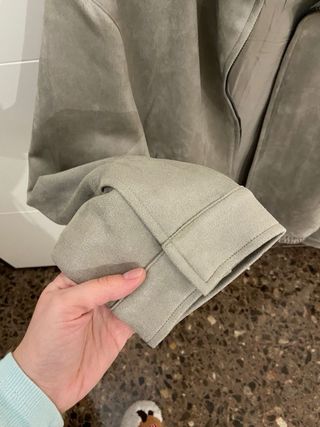 Chaqueta Zara color topo