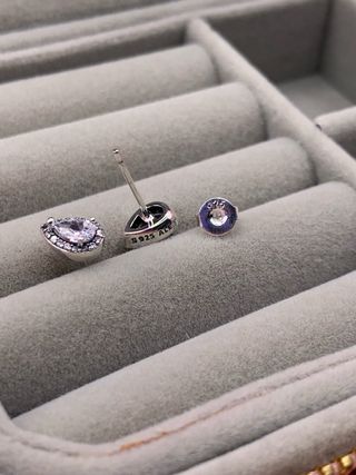 Pendientes lágrima brillante