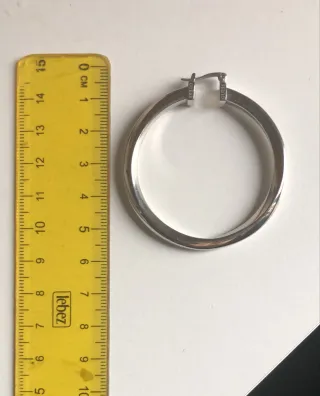 Aros Guess plateados originales