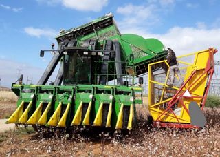 Cosechadora de algodón John Deere 9976