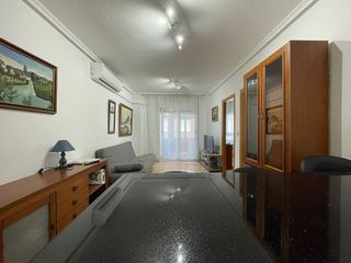 Piso en alquiler en Playa del Cura en Torrevieja