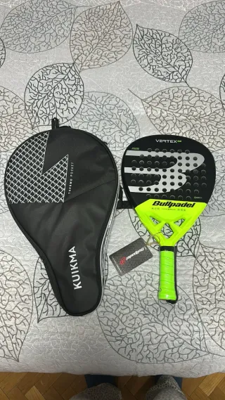 Pala Bullpadel Vertex 02 PRECINTADA