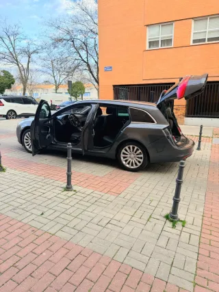 Opel Insignia 2.0CDTI 2010 270.000KMS  DISTINTIVO