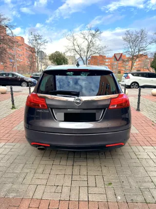 Opel Insignia 2.0CDTI 2010 270.000KMS  DISTINTIVO