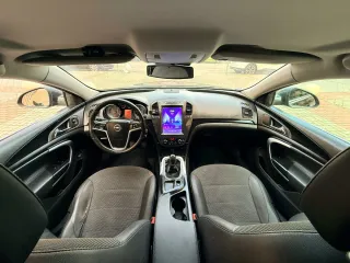 Opel Insignia 2.0CDTI 2010 270.000KMS  DISTINTIVO