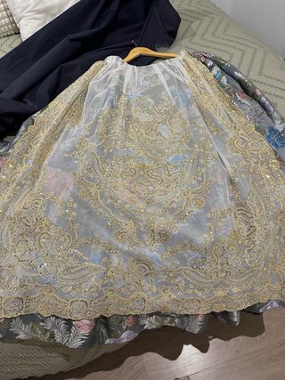 Traje de Fallera Gris