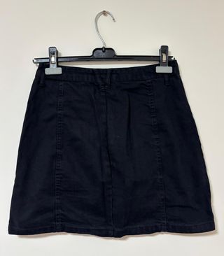 Falda vaquera negra - Stradivarius - Talla 38