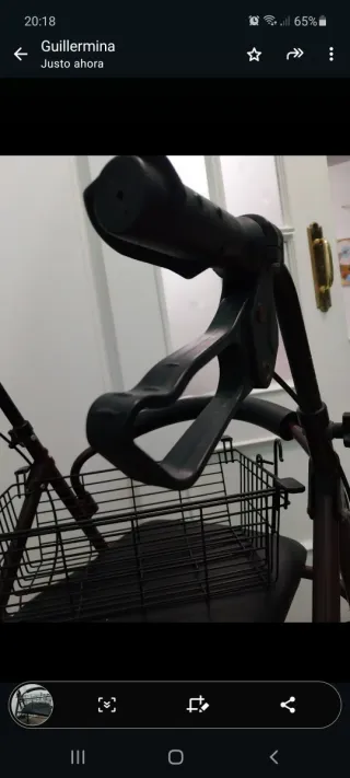 Andador Mobiclinic con asiento y cesta