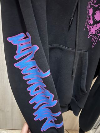 Felpa con stampa teschio viola, prezzo trattabile