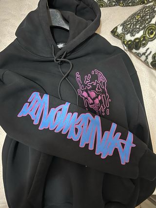 Felpa con stampa teschio viola, prezzo trattabile